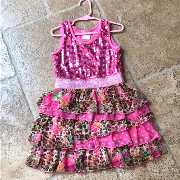 Girls dress - Picture 2 of 5